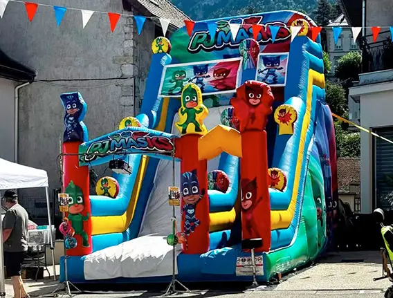 image d'un toboggan-gonflable